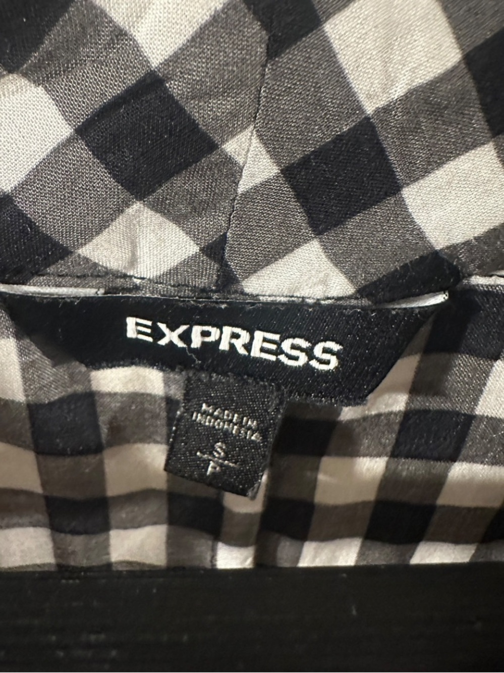 Express Black/White Gingham Flowy Button Shirt with Tie-Front Blouse Size Small - Picture 2 of 4